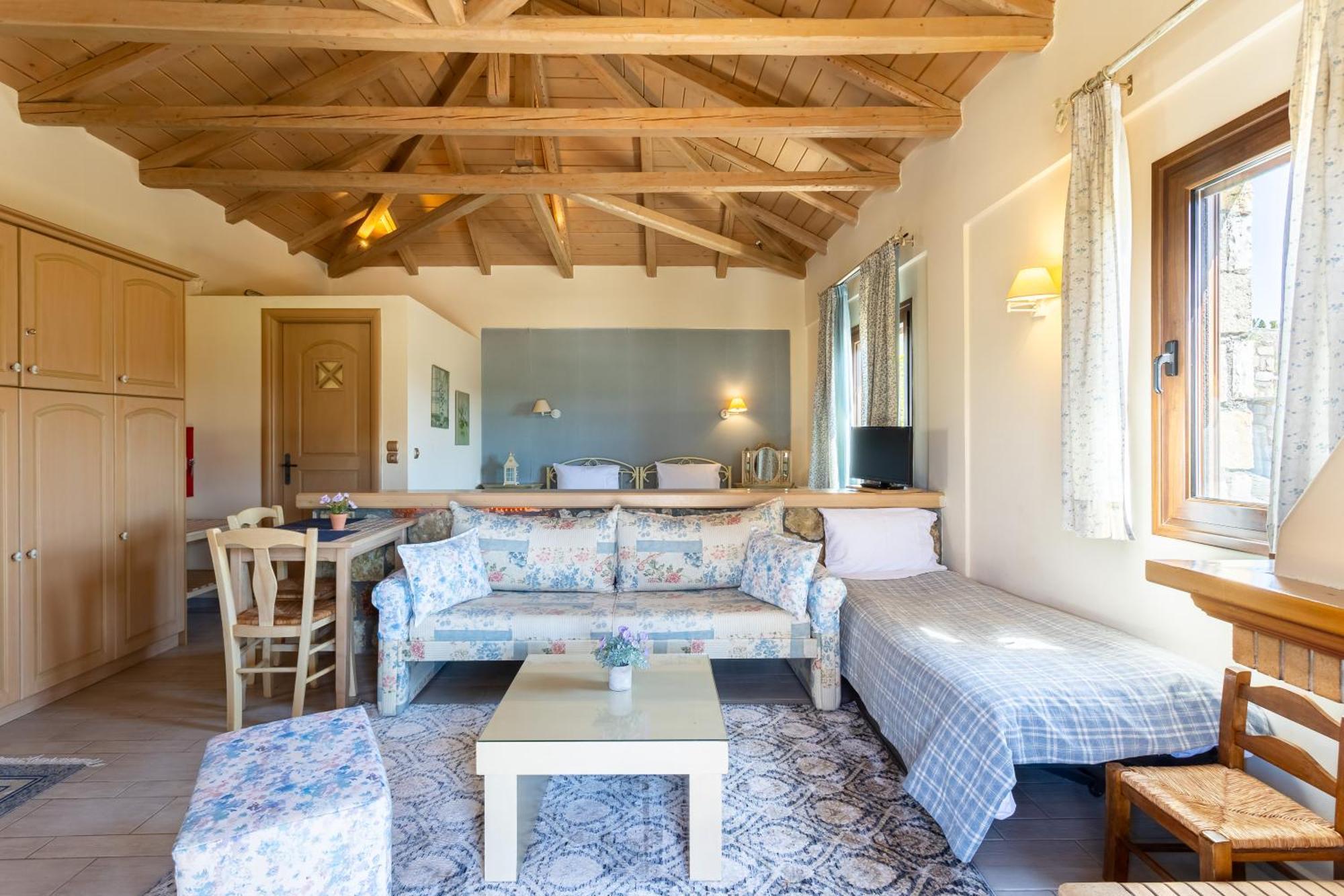 Pleiades Studios All Season Gems - Korinthos Stone Retreats Kalianoi 외부 사진
