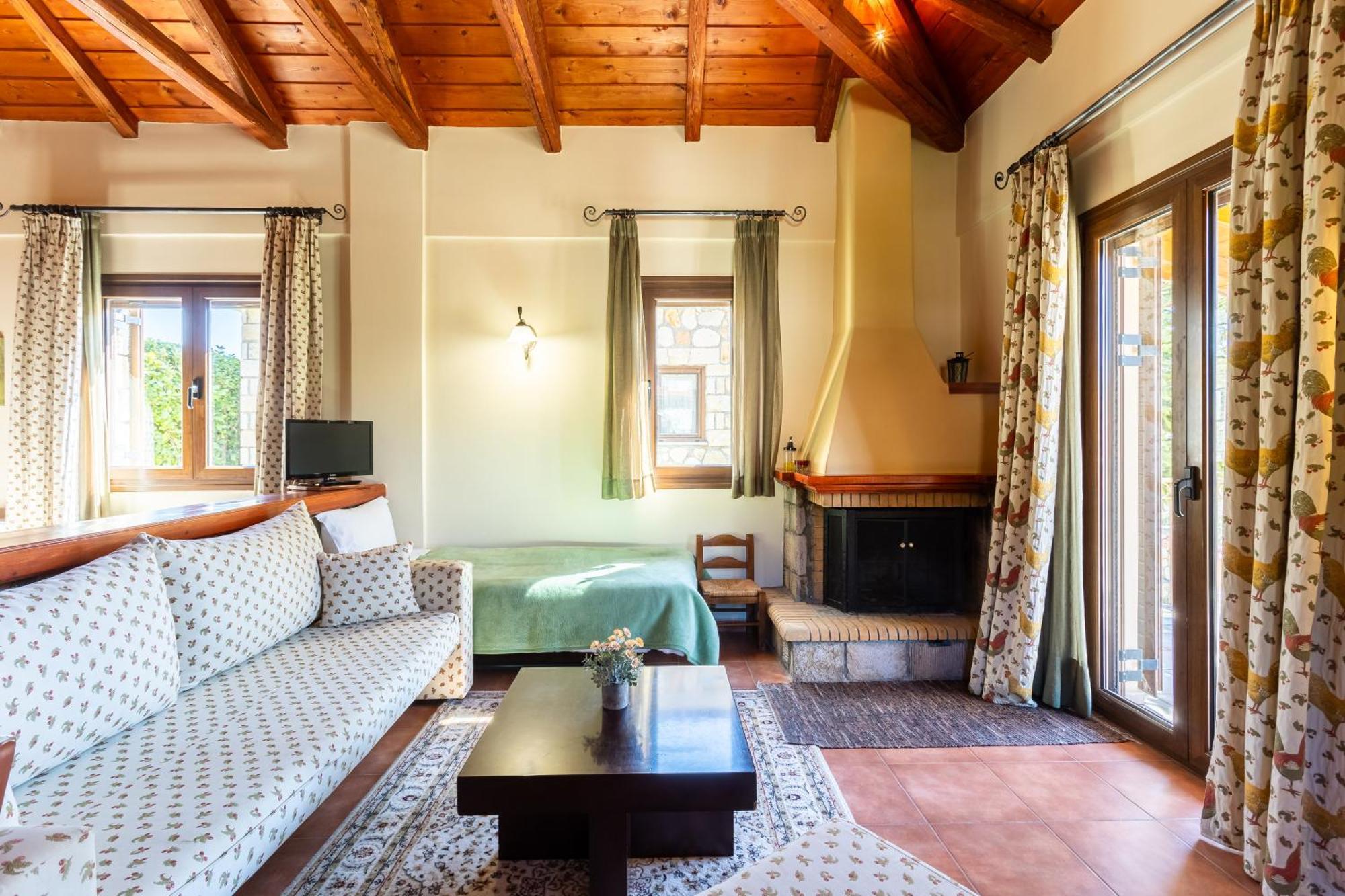 Pleiades Studios All Season Gems - Korinthos Stone Retreats Kalianoi 외부 사진