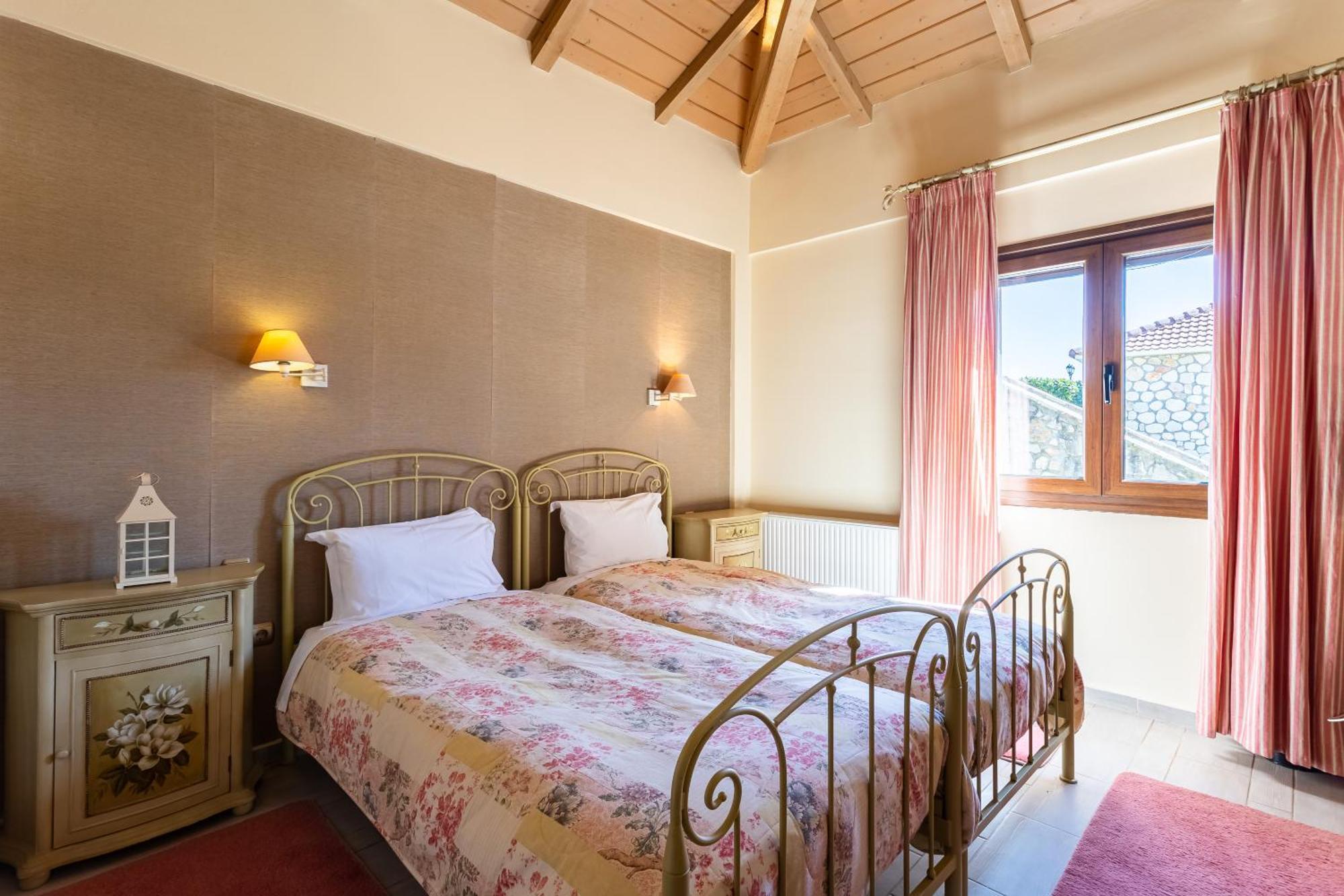 Pleiades Studios All Season Gems - Korinthos Stone Retreats Kalianoi 외부 사진